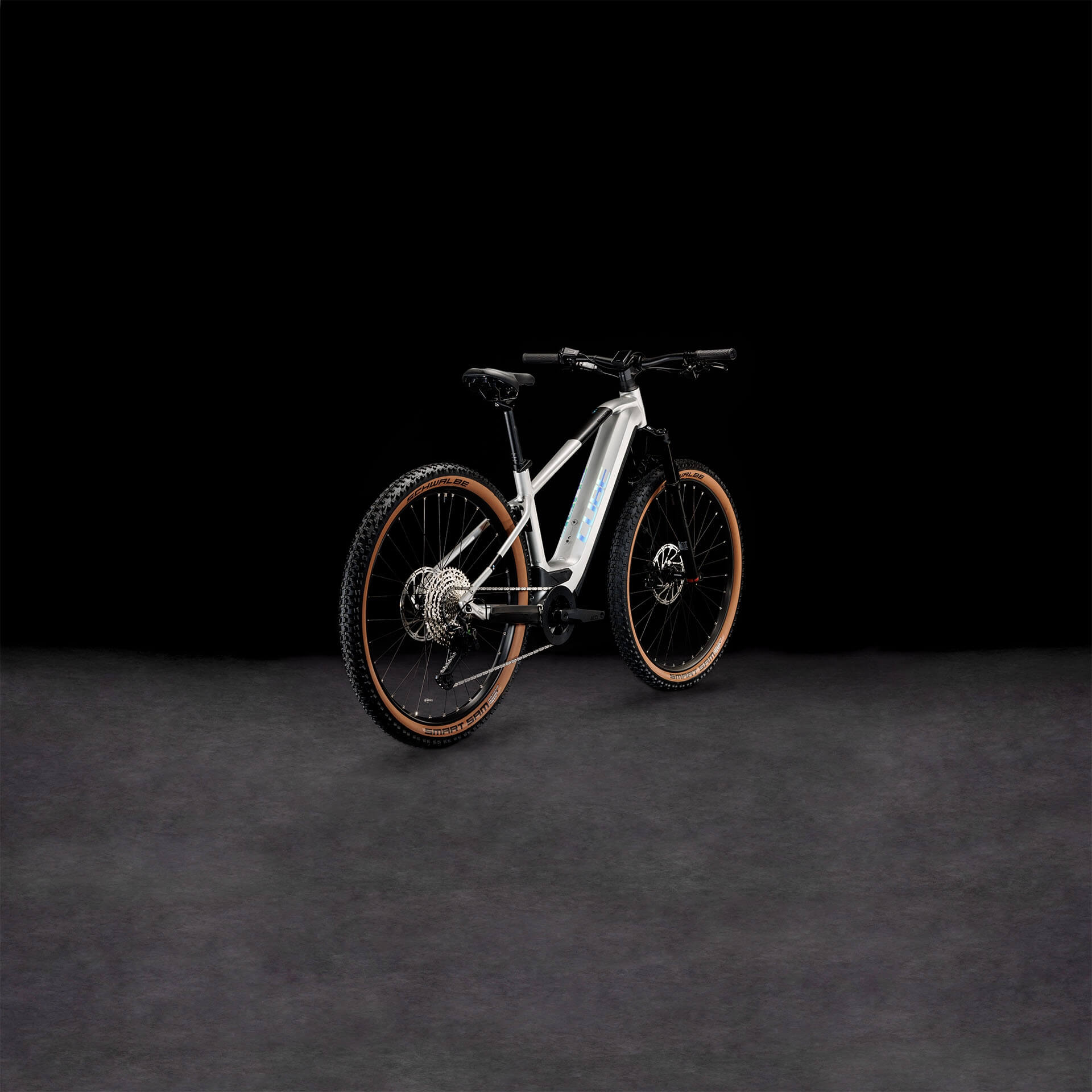 Cube Reaction Hybrid SLX 750
