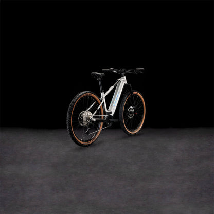 Cube Reaction Hybrid SLX 750
